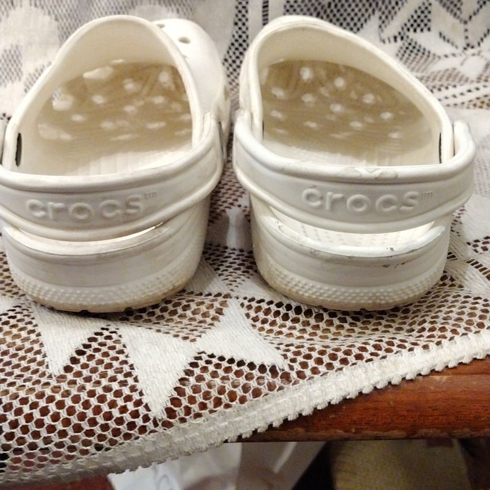 Crocs   - Picture 3 of 5